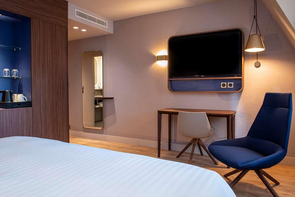 Radisson Blu Hotel. Centre *