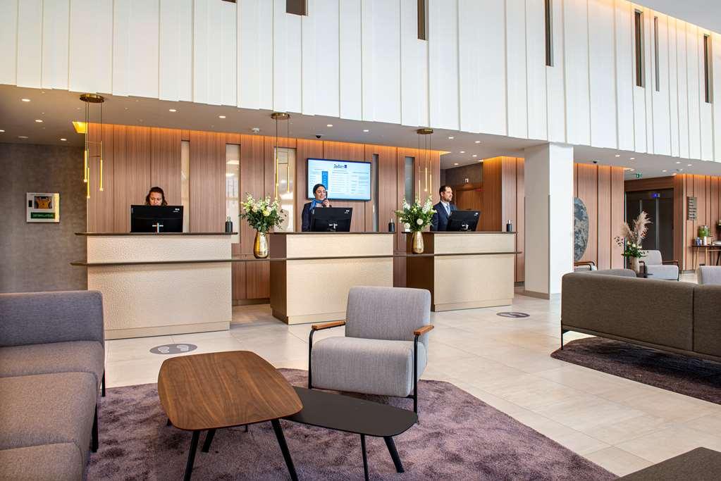 Radisson Blu Hotel. Centre