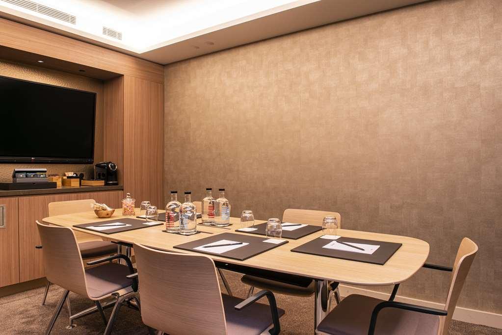 Radisson Blu Hotel. Centre Hotel